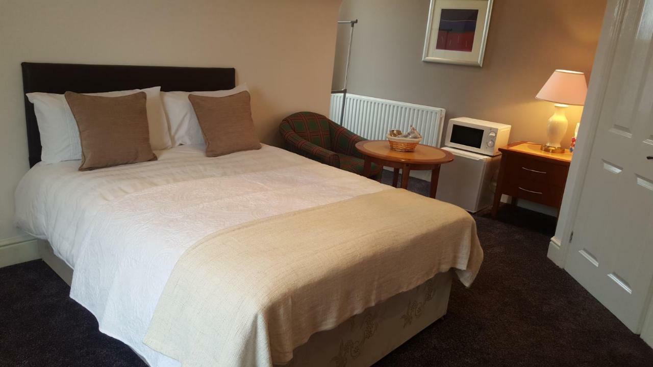 Haya Guest House Oldbury  Ngoại thất bức ảnh